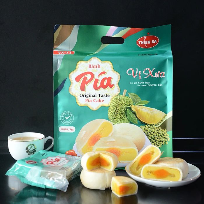 Hình ảnh bánh pía Thiên Sa - Vàng óng từ lớp vỏ đến nhân thơm phức