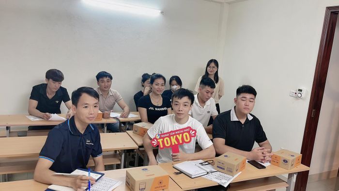 Không gian học tập hiện đại tại Trung Tâm Ngoại Ngữ Tokyo
