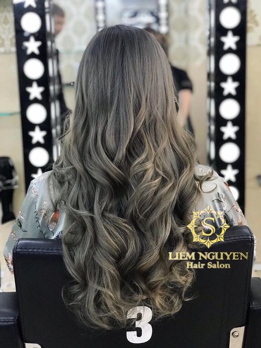 Hình ảnh salon tóc Liêm Nguyễn - không gian hiện đại, sang trọng