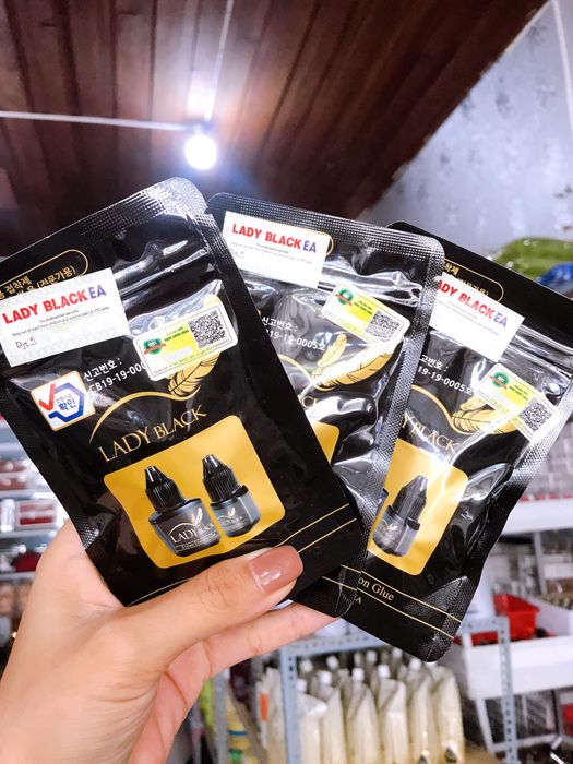Bộ sưu tập phụ liệu nối mi đa dạng tại Phụ Liệu Tóc Xinh