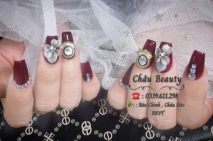 <i>Châu Beauty</i>