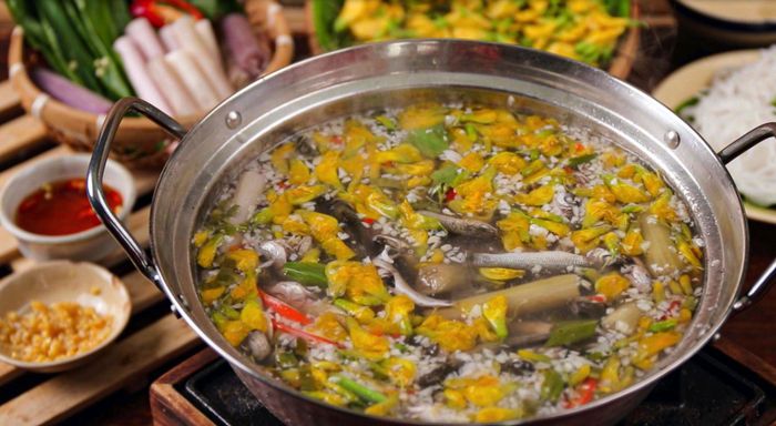 Món ăn tại nhà hàng ảnh 1