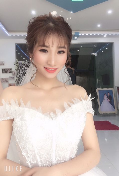Bộ sưu tập trang điểm cô dâu đẳng cấp tại Áo cưới Ngọc Bích