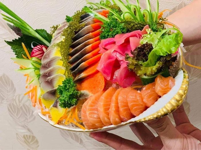 Món ăn tại nhà hàng ảnh 1