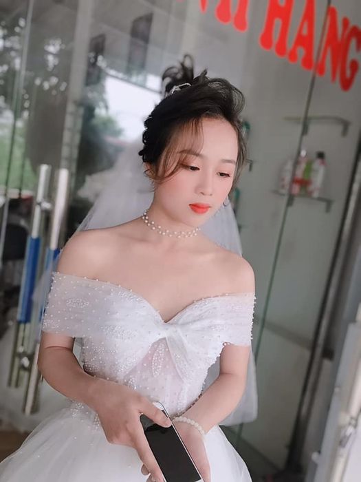 Khoảnh khắc tỏa sáng của cô dâu cùng Minh Hằng Makeup