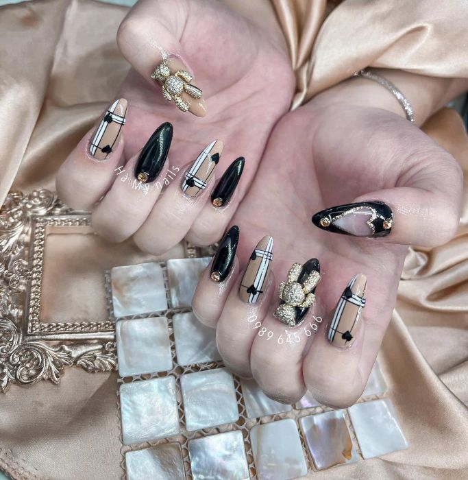 Không gian sang trọng và những tác phẩm nghệ thuật từ Hà My Nails