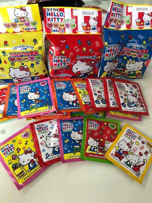 Hình ảnh thực tế gia vị Hello Kitty - Bộ 5 vị hấp dẫn