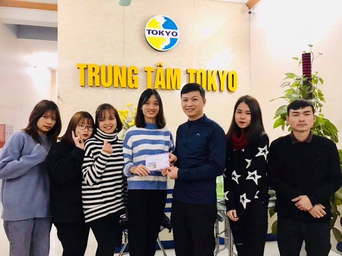 Hình ảnh lớp học năng động tại Trung Tâm TOKYO Vĩnh Phúc