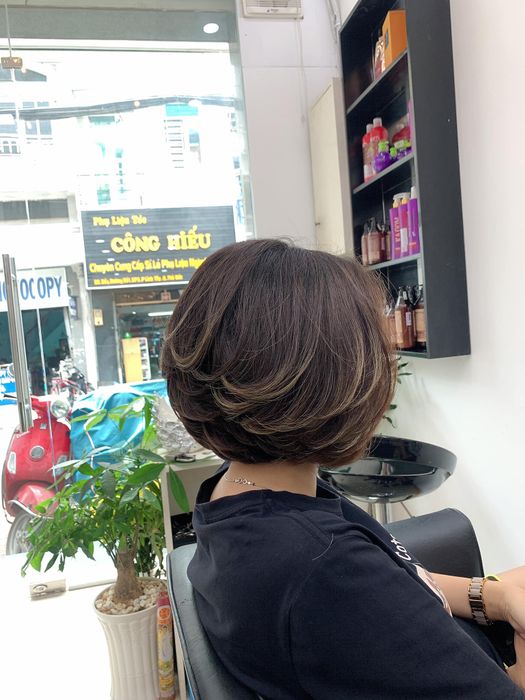 Những mẫu tóc ngắn thời thượng được thực hiện bởi Hair Salon Trịnh