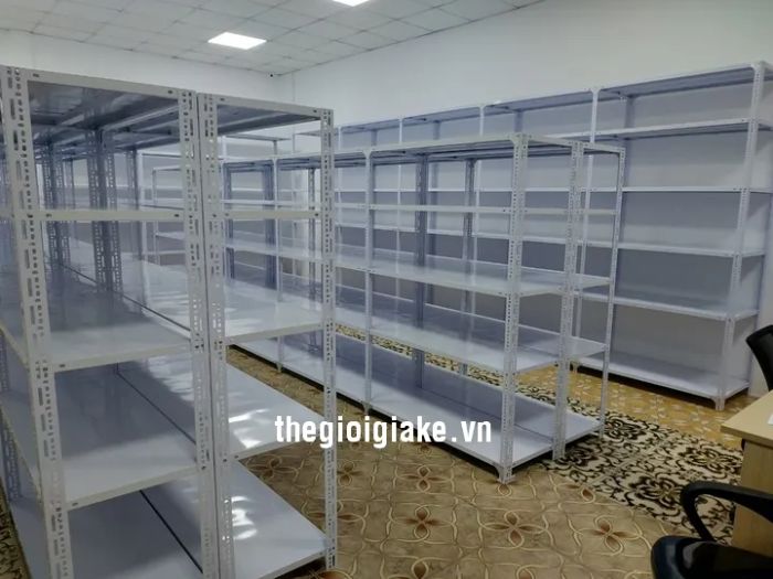 Hệ thống kệ sắt đa năng ứng dụng công nghệ cao tại Giải Pháp 3A