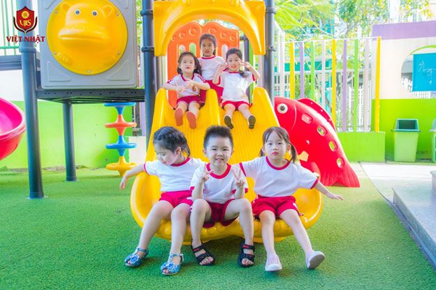 Hình ảnh khuôn viên Trường Liên Cấp Việt Nhật