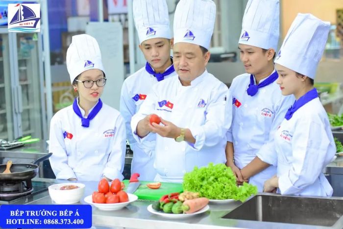 Trường Du lịch Âu Việt Á hình ảnh 1