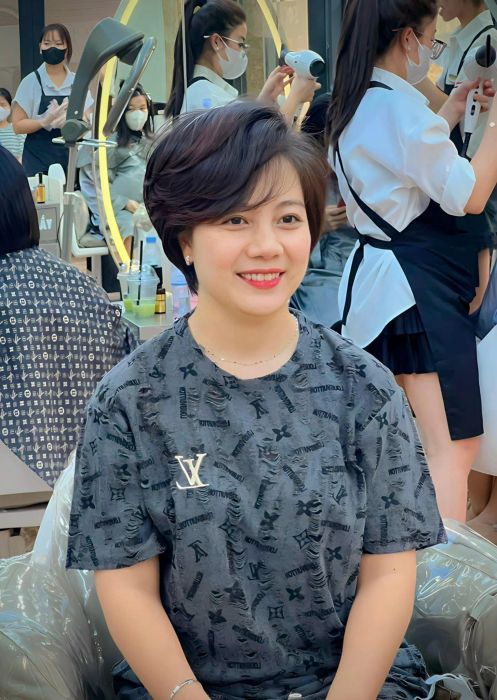 1900 Hair Salon ảnh 2 - Hình ảnh chân thực về không gian sang trọng và quy trình làm tóc chuyên nghiệp đạt chuẩn quốc tế