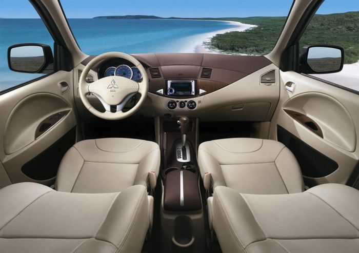 Không gian thi công chuyên nghiệp tại Phương Đông Auto