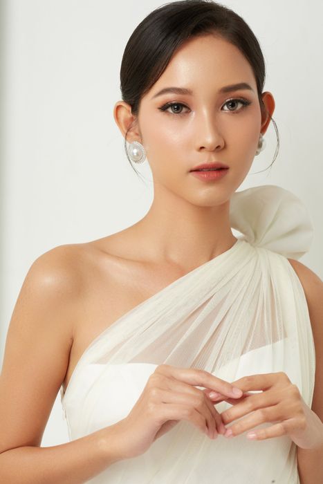 Hình ảnh tác phẩm make-up cô dâu từ MAKE UP TRAM SUGAR