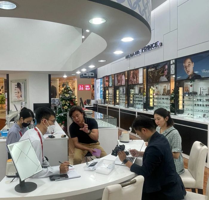 Kính mắt Nhật Megane Prince Long Biên - Hình ảnh 2