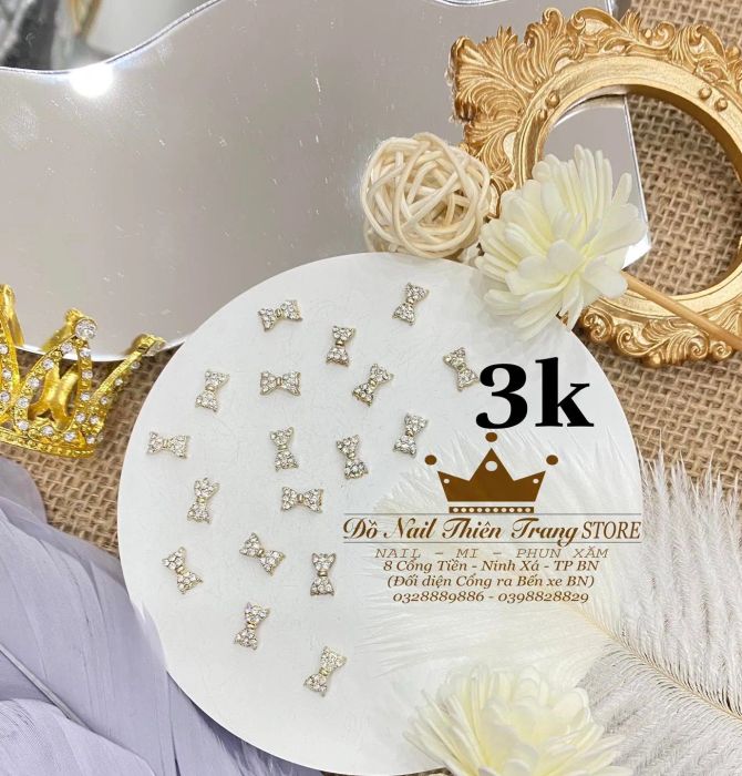 Không gian trưng bày đầy màu sắc tại Thiên Trang Store