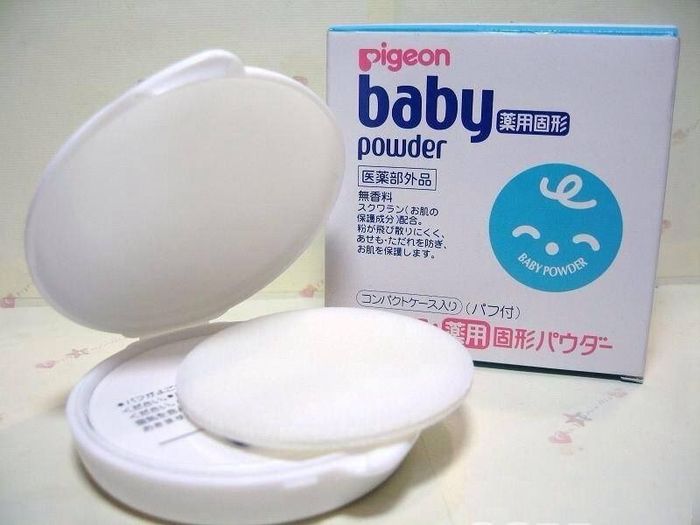 Hình ảnh thực tế Phấn Rôm Pigeon - Thiết kế tinh tế kiểu Nhật