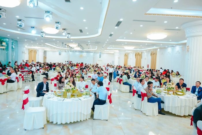 Hình ảnh độc đáo về kiến trúc lộng lẫy của Trung Tâm Tiệc Cưới Đại Hoàng Sơn Opera