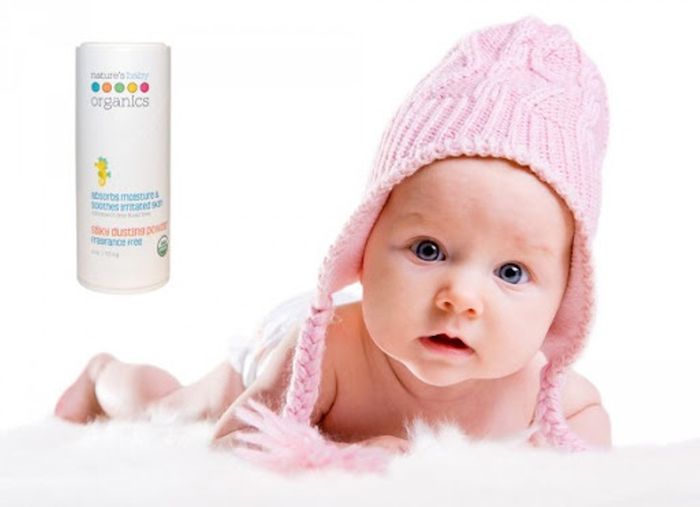 Hình ảnh thực tế Phấn Rôm Natures Baby với bao bì sang trọng