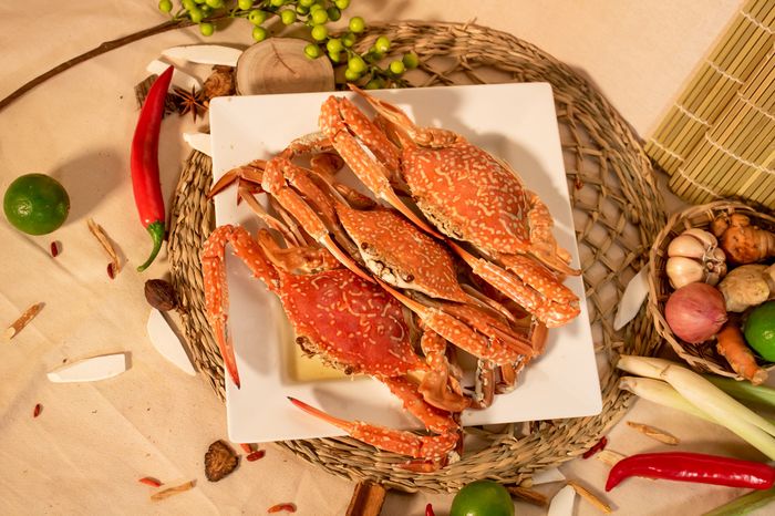 Bể hải sản tươi sống tại Giang Ghẹ Thuận An