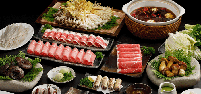 Không gian ấm cúng với nồi lẩu nấm thượng hạng tại Ashima