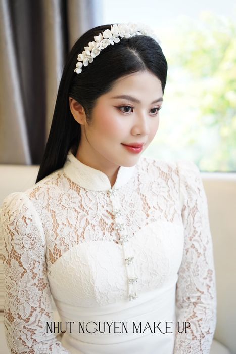 Kiệt tác trang điểm cô dâu từ bàn tay vàng Nhut Nguyen MakeUp