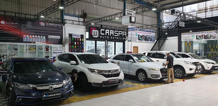 Không gian làm việc chuyên nghiệp tại Hồng Minh Auto Service