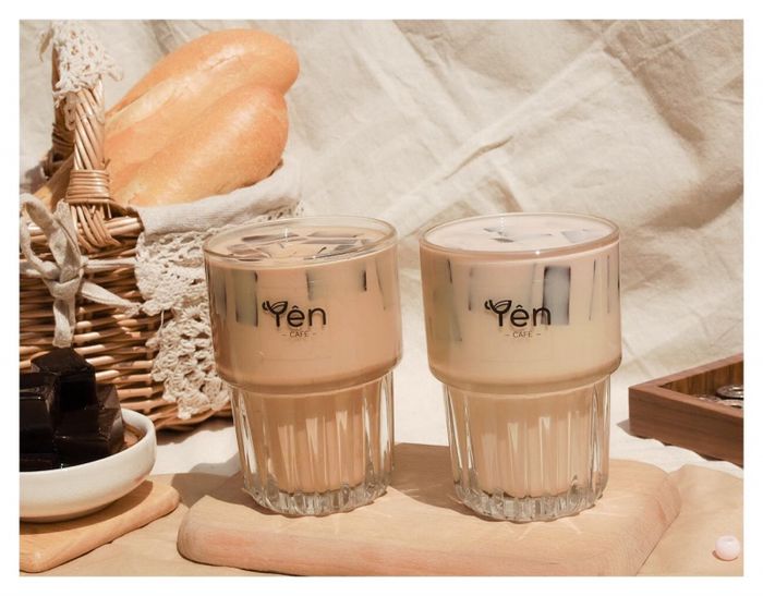 Yên CaFé - Góc bình yên giữa phố thị