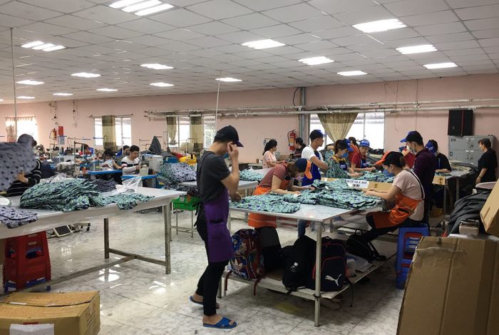 Hình ảnh sản xuất tại MINH NHẬT - Dây chuyền may mặc hiện đại đạt chuẩn xuất khẩu