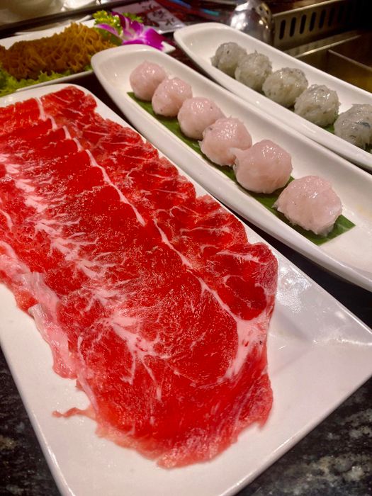Không gian sang trọng tại Lẩu Hồng Kông Ông Sủi