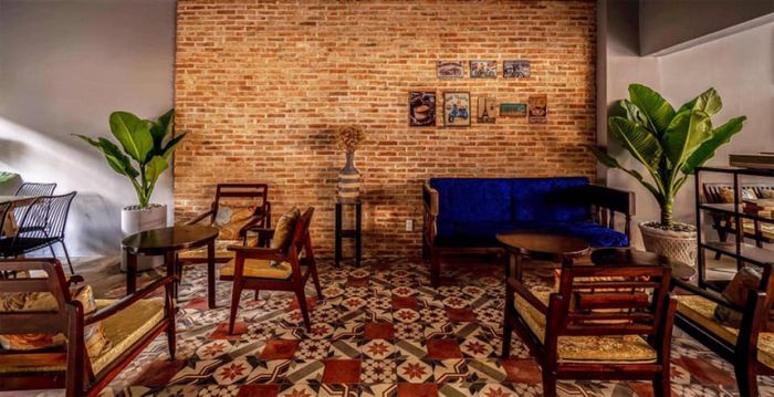 Tháng Năm Coffee & Kitchen - Không gian Châu Âu đầy mê hoặc