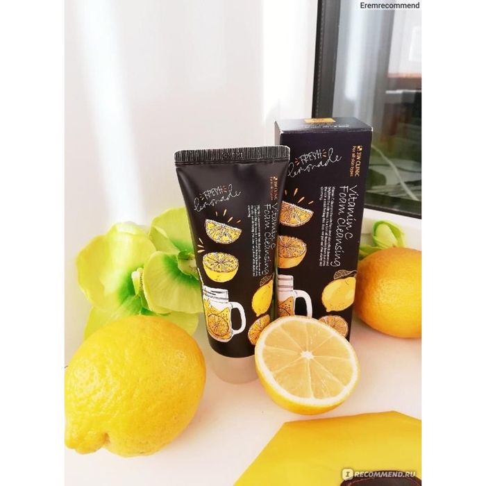 Sữa Rửa Mặt Sáng Da Chiết Xuất Chanh 3W Clinic Vitamin C Foam Cleansing - Fresh Lemonade ảnh 2