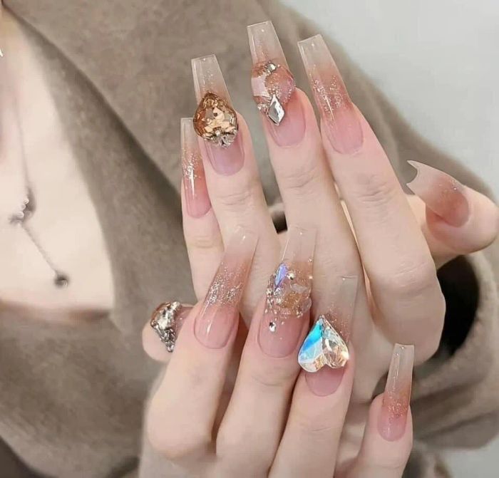 Học viên thực hành tại Nail Như Mây