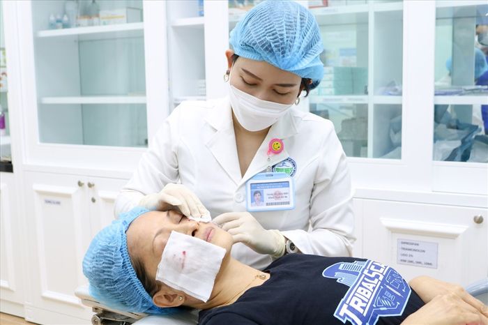 Không gian khám chữa bệnh hiện đại tại Bệnh Viện Da Liễu TP.HCM