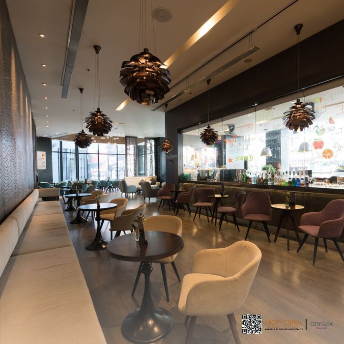 Khách sạn Liberty Central Saigon Citypoint - Không gian sống động về đêm