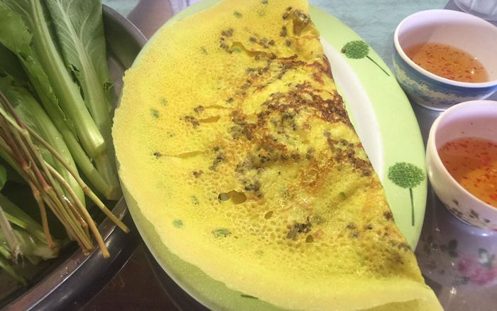 Hương vị truyền thống tại Bánh Xèo Cô Nguyệt