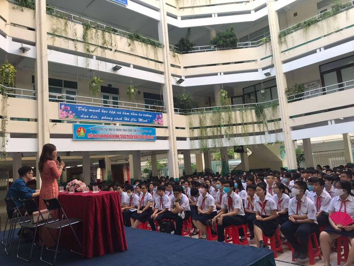 Trường THCS Nguyễn Du - Quận 1 ảnh 1