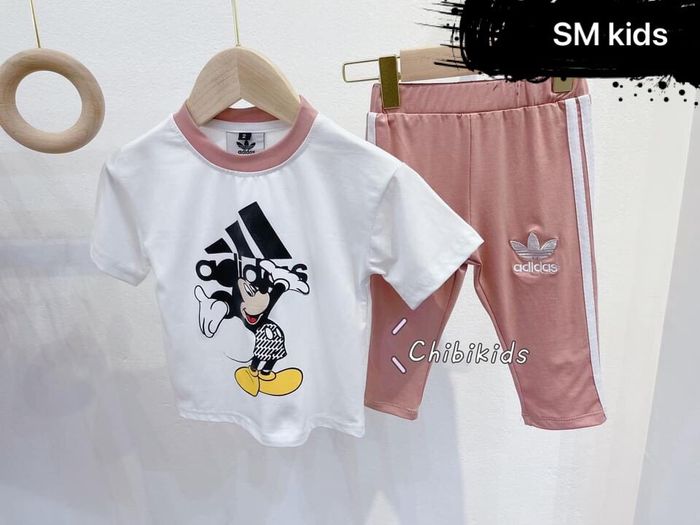 Không gian mua sắm ấm áp tại Trang Anh Shop