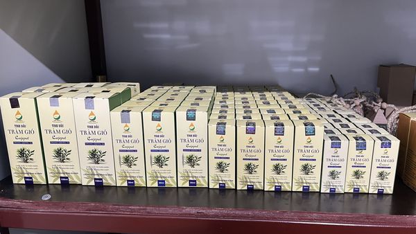 Hình ảnh sản phẩm tinh dầu Lộc Phúc