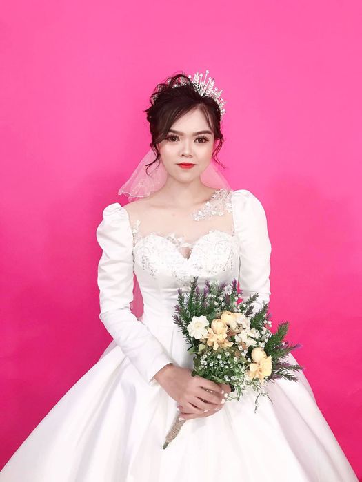 Những khoảnh khắc rạng ngời của cô dâu qua nghệ thuật make-up từ Studio Thanh Quý