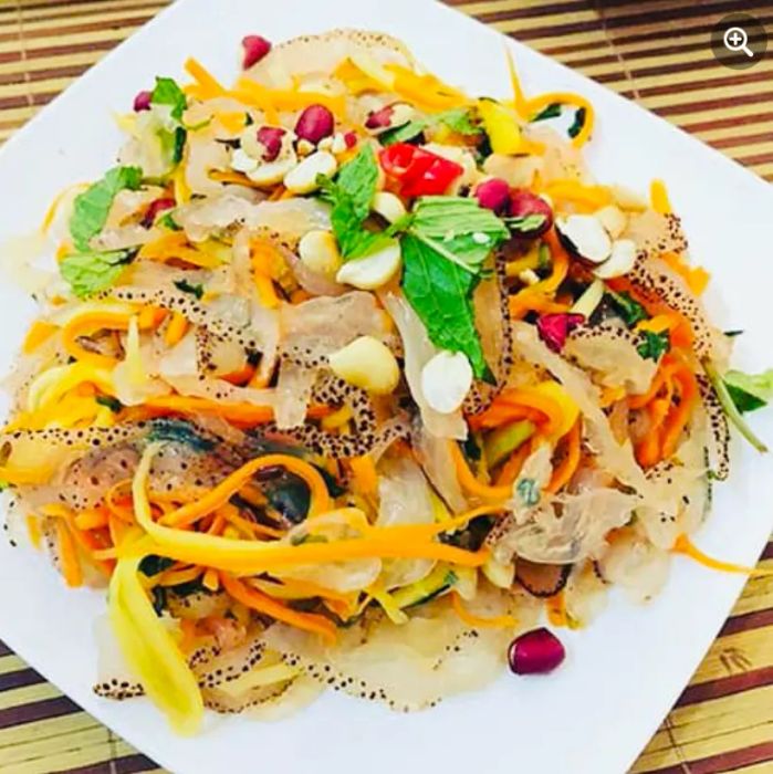 Góc nhìn toàn cảnh nhà hàng với bãi biển thơ mộng - Ảnh 2