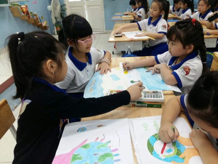 Hoạt động ngoại khóa sôi nổi của học sinh Trường Tiểu học Kết Đoàn