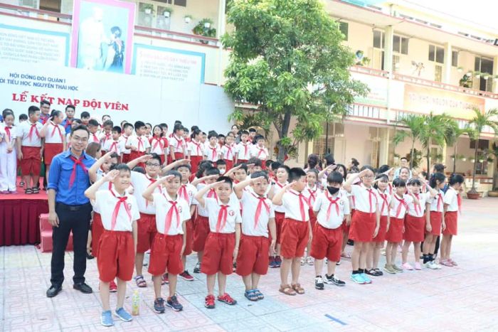 Giờ học ngoại khóa đầy hứng khởi tại Trường Tiểu học Nguyễn Thái Học