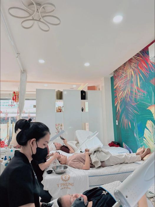 Y Phụng Spa & Clinic ảnh 1 - Khoảnh khắc lưu giữ vẻ rạng ngời không cần lớp trang điểm