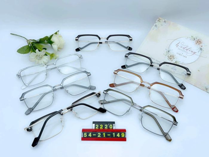 Bộ sưu tập kính thời trang tại Japan Optic