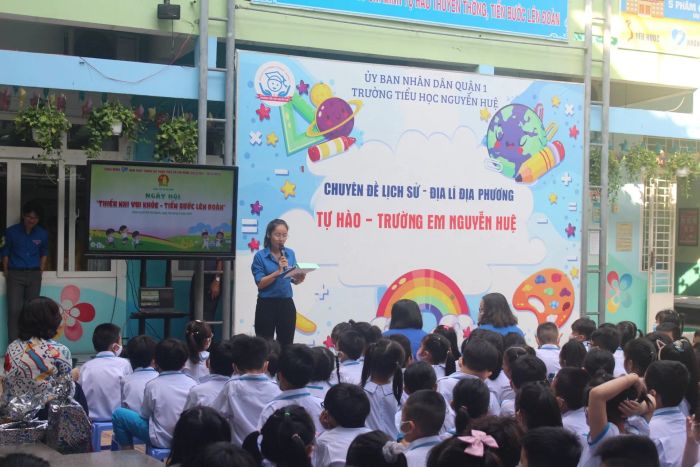Giờ học sáng tạo tại Trường Tiểu học Nguyễn Huệ