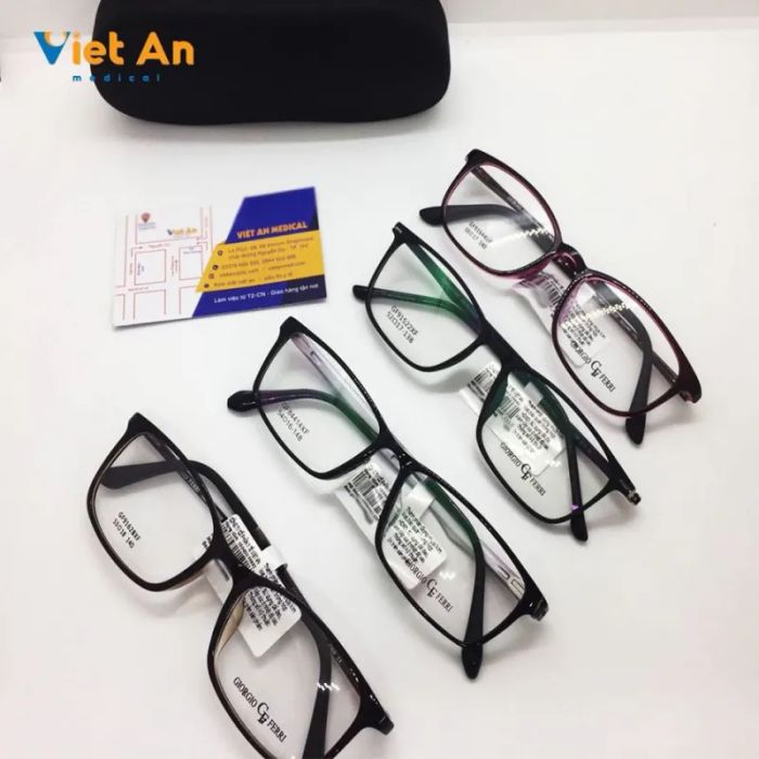 Bộ sưu tập kính thời trang đa dạng tại Kính Mắt Việt An
