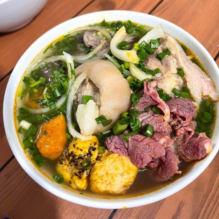 Hình ảnh Bún Bò Huế - Vĩ Dạ