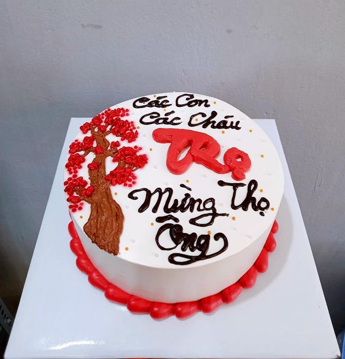 Bộ sưu tập bánh kem đa dạng tại Long Chi Bakery